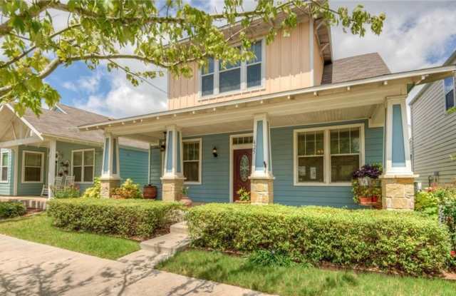 425 Shadowpoint photos photos