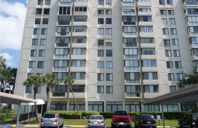 660 ISLAND WAY photos photos
