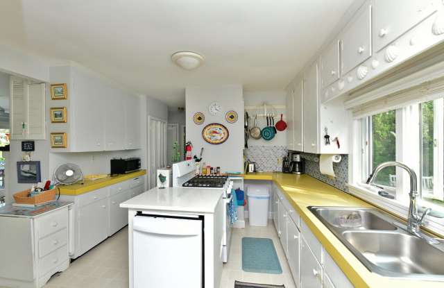 208 Standish Road Gallery 3