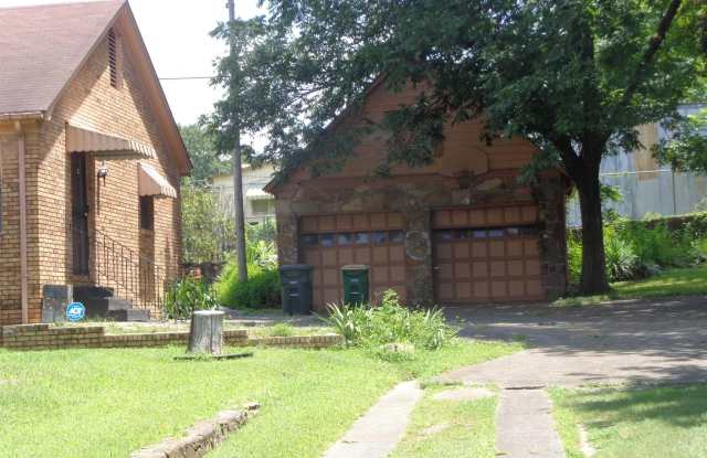 3015 Battery Street Gallery 4