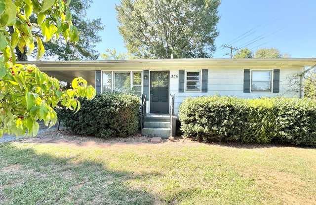 2 Bedroom Stokesdale Home with Fenced Yard Near Carolina Marina Gallery 4