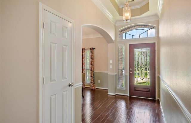 19318 Brittany Creek Drive Gallery 4