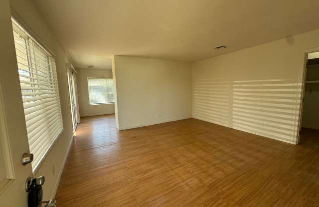 Mission Oaks 3-Bedroom Gem Gallery 3
