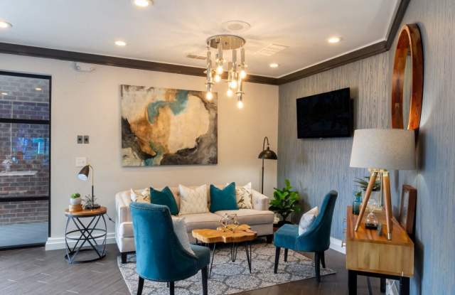 CB Lofts Apartments Gallery 2
