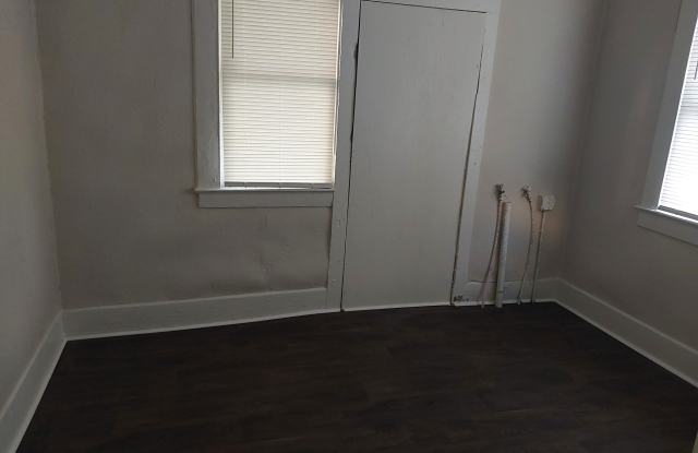 1218 W 11th St. Gallery 2