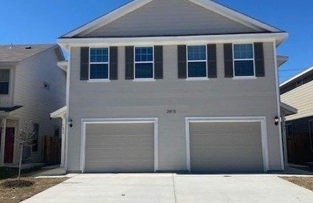 2415 Lynwood Bend unit: 102 photos photos