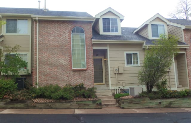 1470 S Quebec Way Apt 12 - 1470 S Quebec Way, Denver, CO 80231