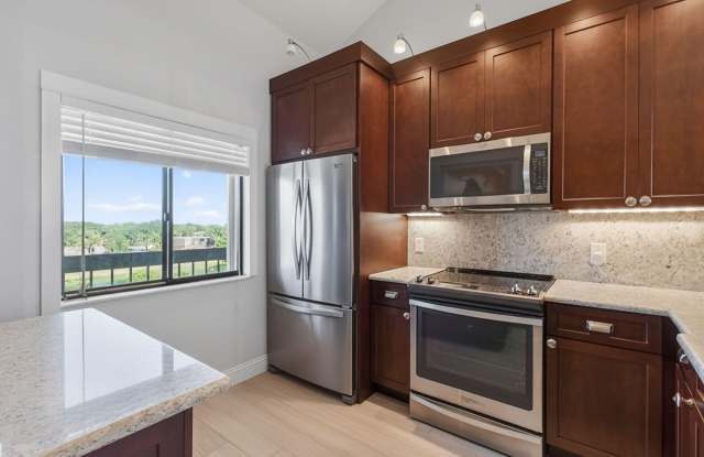 701 Seafarer Circle Gallery 2