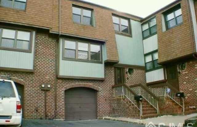 2105 Merrywood Drive Gallery 2