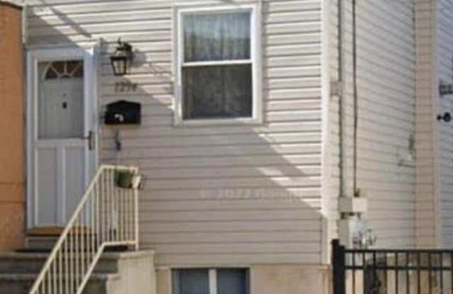 1294 Forest Avenue Gallery 1