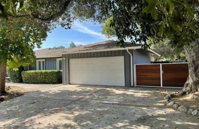 145 Oak Meadow Road Gallery 4