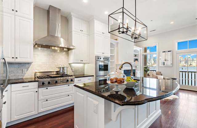 23 REGENCY PL Gallery 4