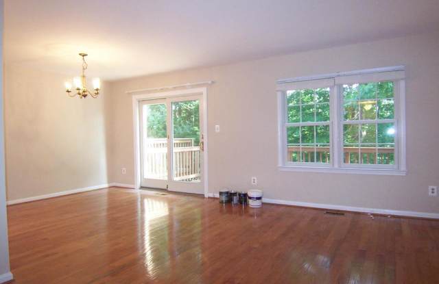 9021 GOLDEN LEAF CT Gallery 4