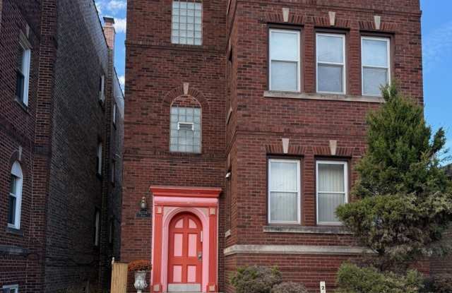 12754 S Union Avenue unit: 3 photos photos