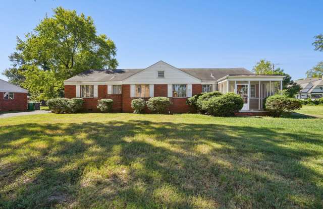 Sedgefield Apartments Gallery 1