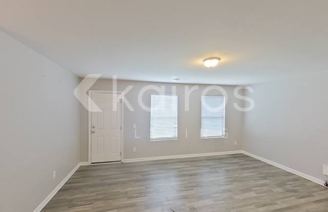 127 Village Creek Drive Gallery 2