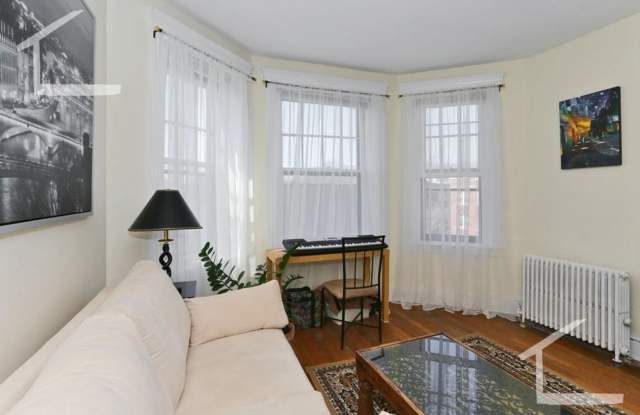 66 Strathmore Rd #11K Boston MA 02135 Gallery 3