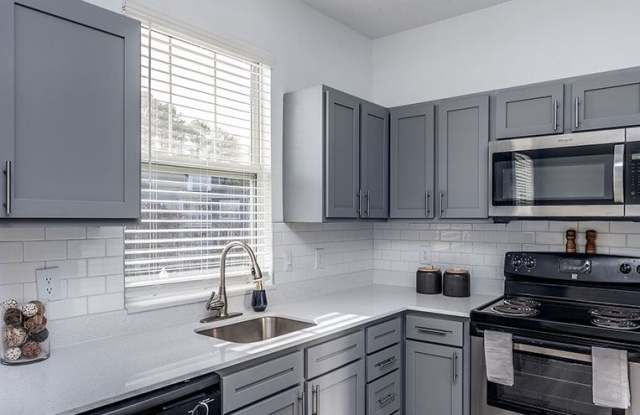 High House at Cary Apartments Gallery 2