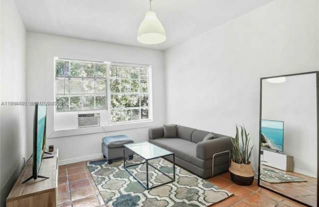 842 Meridian Ave photos photos