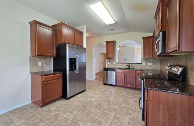 COMING SOON! RENT REDUCTION & RENT SPECIAL - AVAILABLE NOW! Gallery 4