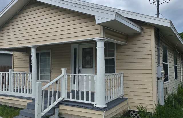 3/2 Tampa home close to Bush Gardens photos photos