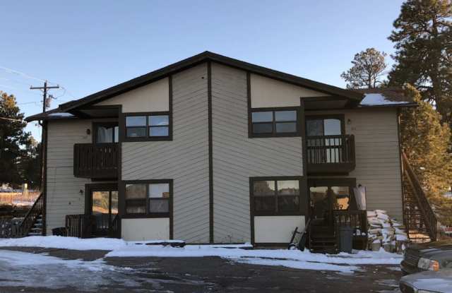 Newly Updated 2 Bedroom Close to Downtown Elizabeth! photos photos