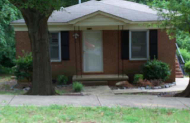 Updated 2 bedroom 1 bath duplex in Capitol Heights photos photos