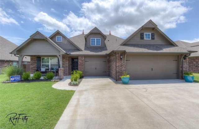 4 Bedroom 3 car garage in BIXBY schools. photos photos