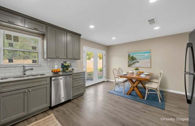 2 Bedroom Duplex on TSTC Campus Gallery 3