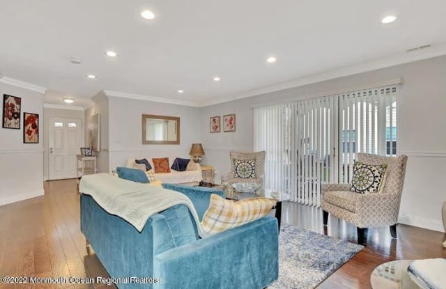 251 Tulip Lane - 251 Tulip Lane, West Freehold, NJ 07728