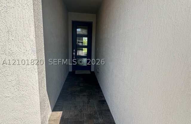 14051 SW Thorens Dr Gallery 2