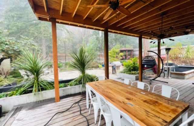 5860 W A St - 5860 West A Street, West Linn, OR 97068