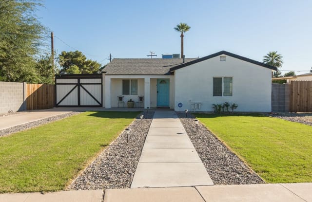 911 W Roma Ave - 911 West Roma Avenue, Phoenix, AZ 85013