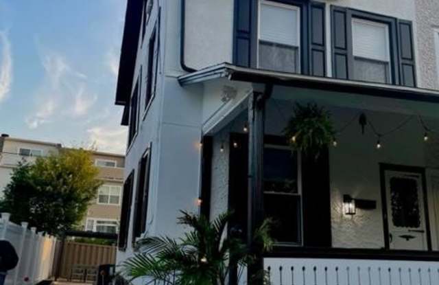 854 SUMMIT GROVE Avenue Gallery 1