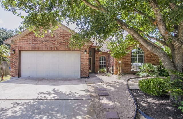 2901 Woodlawn Dr. - 2901 Woodlawn Street, Taylor, TX 76574