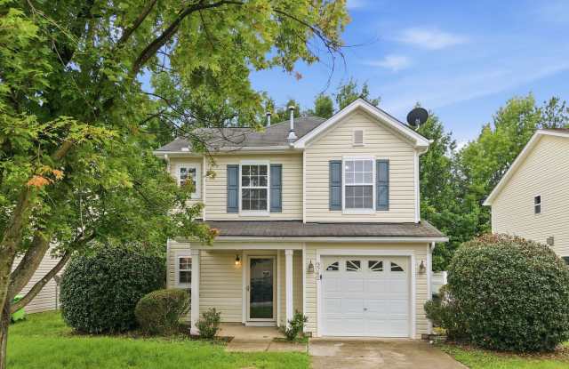 Charming 3-Bedroom Home with Spacious Backyard & Garage in Raleigh photos photos Charming 3-Bedroom Home with Spacious Backyard & Garage in Raleigh photos photos