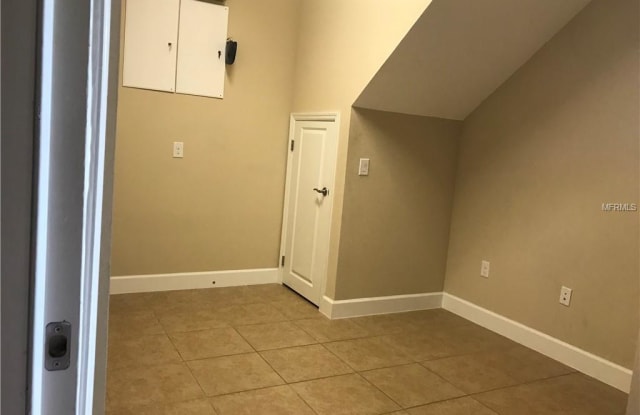 8965 LAUREATE PARK AVENUE - 8965 Laureate Blvd, Orlando, FL 32827