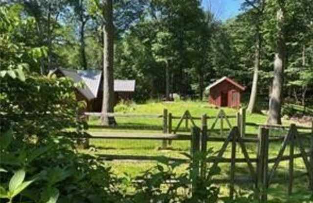 524 Barrack Hill Road photos photos