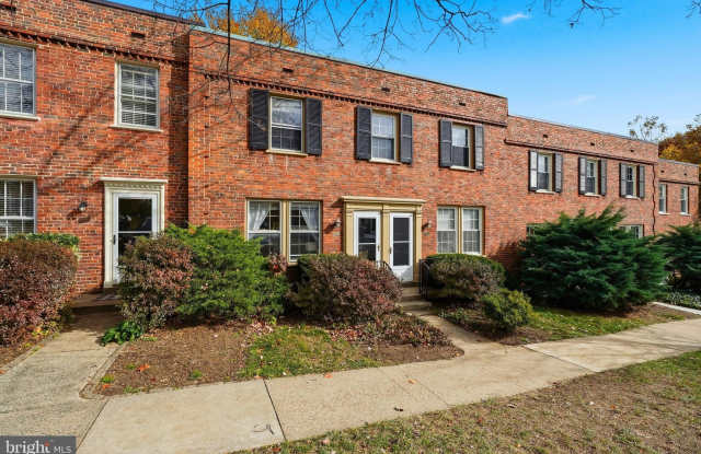 2700 13TH Road S unit: 510 - 2700 13th Road South, Arlington, VA 22204