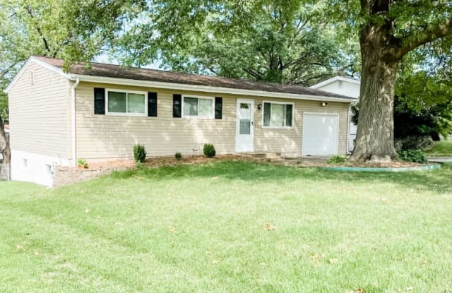 9811 Huegel Dr - 9811 Huegel Drive, Green Park, MO 63123