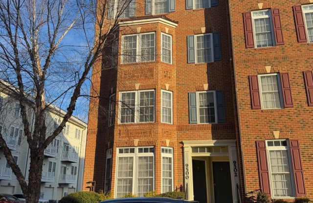 9500 HYDE Place photos photos