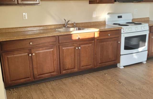 984 West Main Street photos photos