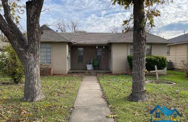 For Rent - 1 Bed/ 1 Bath Duplex - 2431 San Antonio photos photos