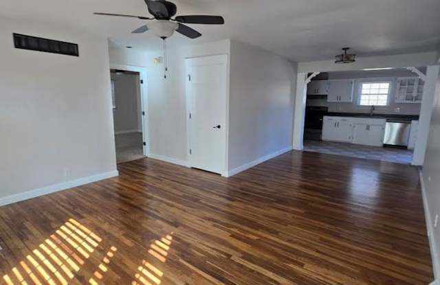 Spacious Two Bedroom Home Located IN Speedway, IN! Gallery 3