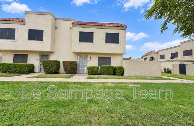 5934 N 48th Ln Gallery 1