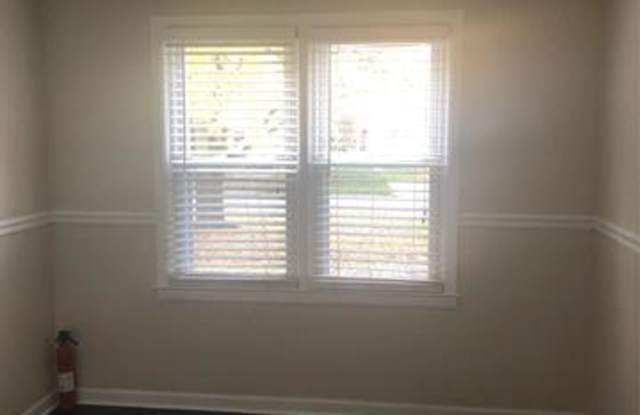 7298 N SILVERY Lane Gallery 4