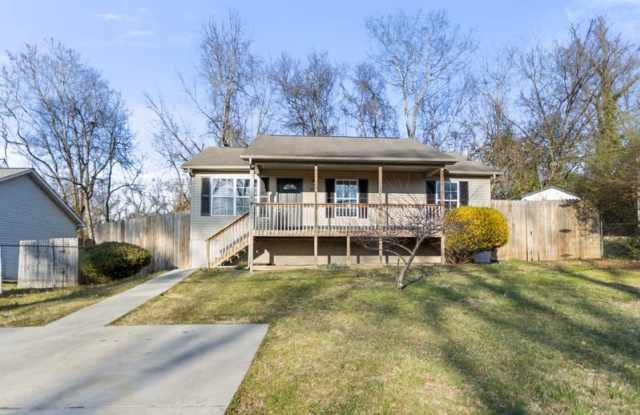 2916 Woodmont Ave NE photos photos