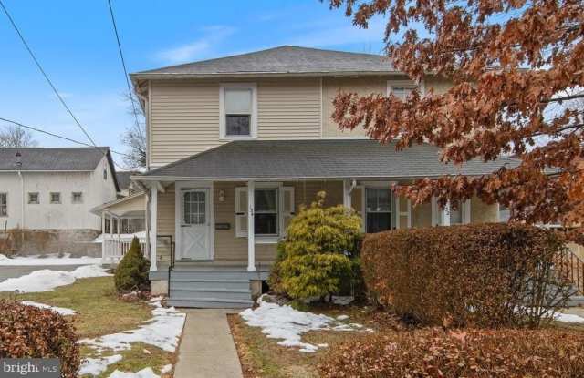 134 PLANT AVENUE photos photos