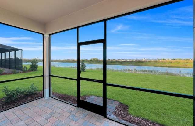 16845 RED LANTANA Trace Gallery 4