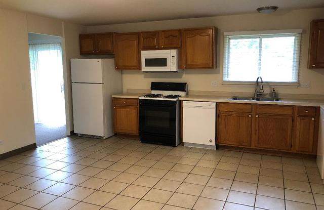 15147 Hilltop Court Gallery 4